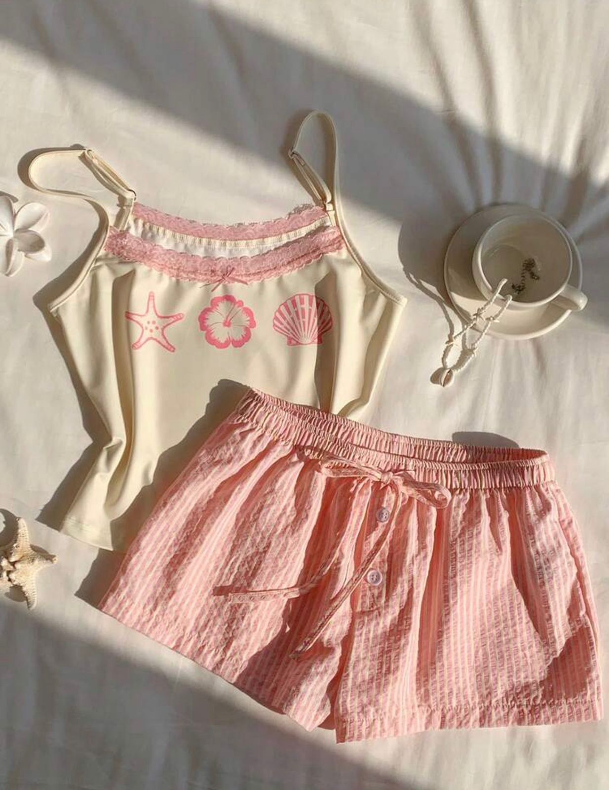 Starfish & Shells Candy Stripes Lounge