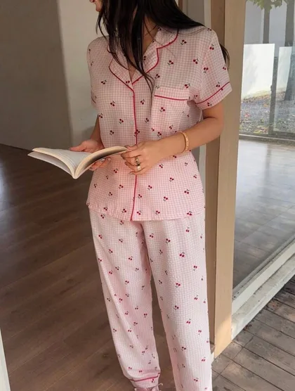 Iggy Floral Two Piece Pajamas - Pink